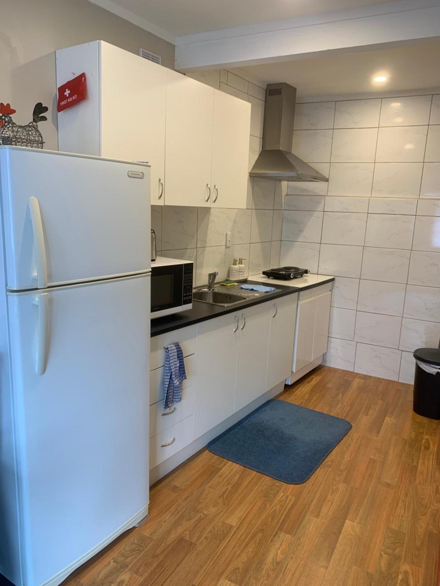 Sunny Holiday Home Уелингтън Екстериор снимка